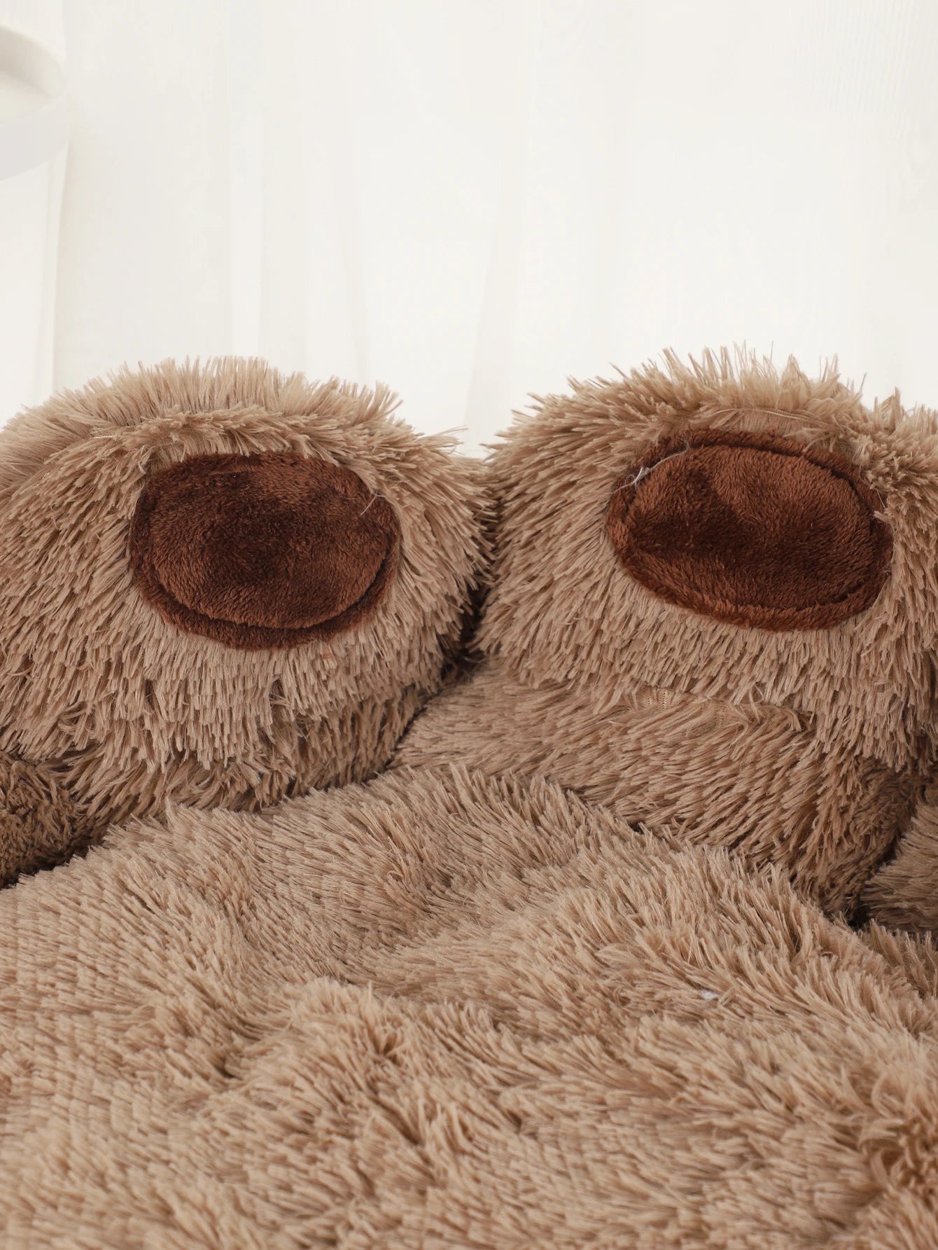 Fluffy Winter Dog Bed – Plush Basket for Small to Large Pets