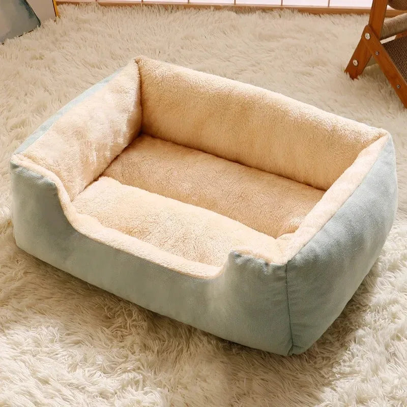 Plush Cat Bed – Cozy Winter House for Cats & Small Pets