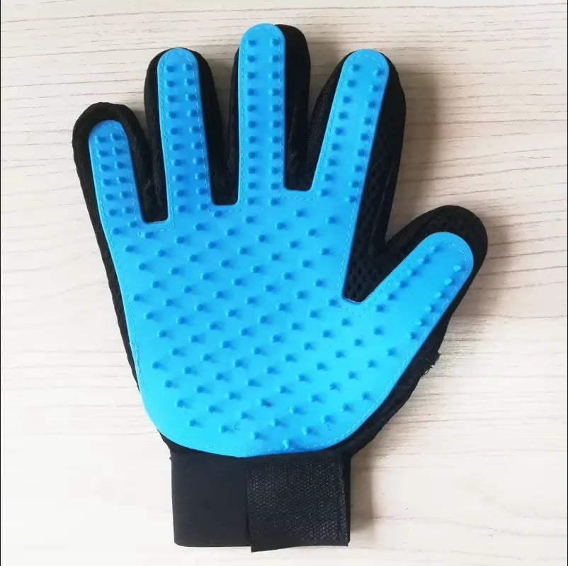 Pet Grooming Glove – Deshedding Brush for Cats & Dogs