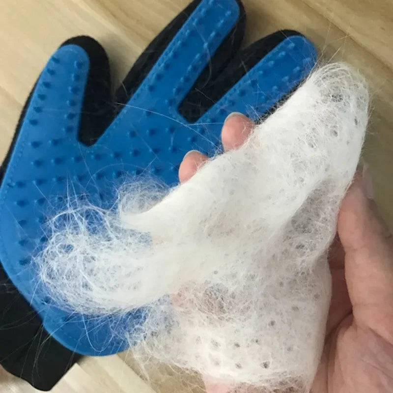 Pet Grooming Glove – Deshedding Brush for Cats & Dogs